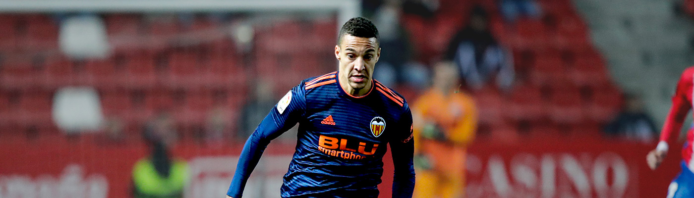 BetStars Valencia vs Sporting Gijon Copa del Rey 01 Betstars, Valencia vs Sporting, pronósticos deportivos, fútbol, Copa del Rey, Valencia vs Sporting, Valencia vs Sporting pronosticos apuestas, Copa del Rey, ultimas noticias deportivas, apuestas deportivas pronosticos expertos, noticias de deportes, partidos de hoy, fútbol hoy, partidos de fútbol hoy, los partidos de hoy, Marcelino intenta desaflojar la soga ché